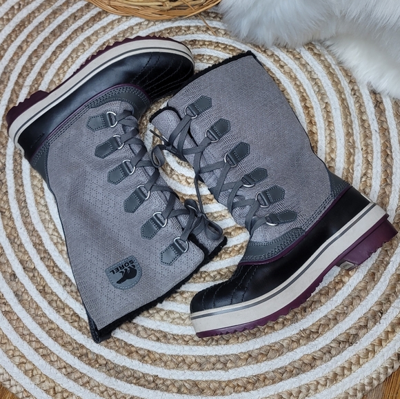 Sorel Shoes - Sorel Tivoli High Snow Boot Size 7